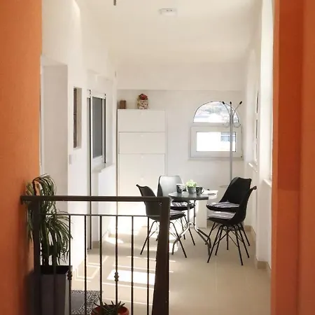 Apartment Mary- 2 Free Parking, Near Mall Of